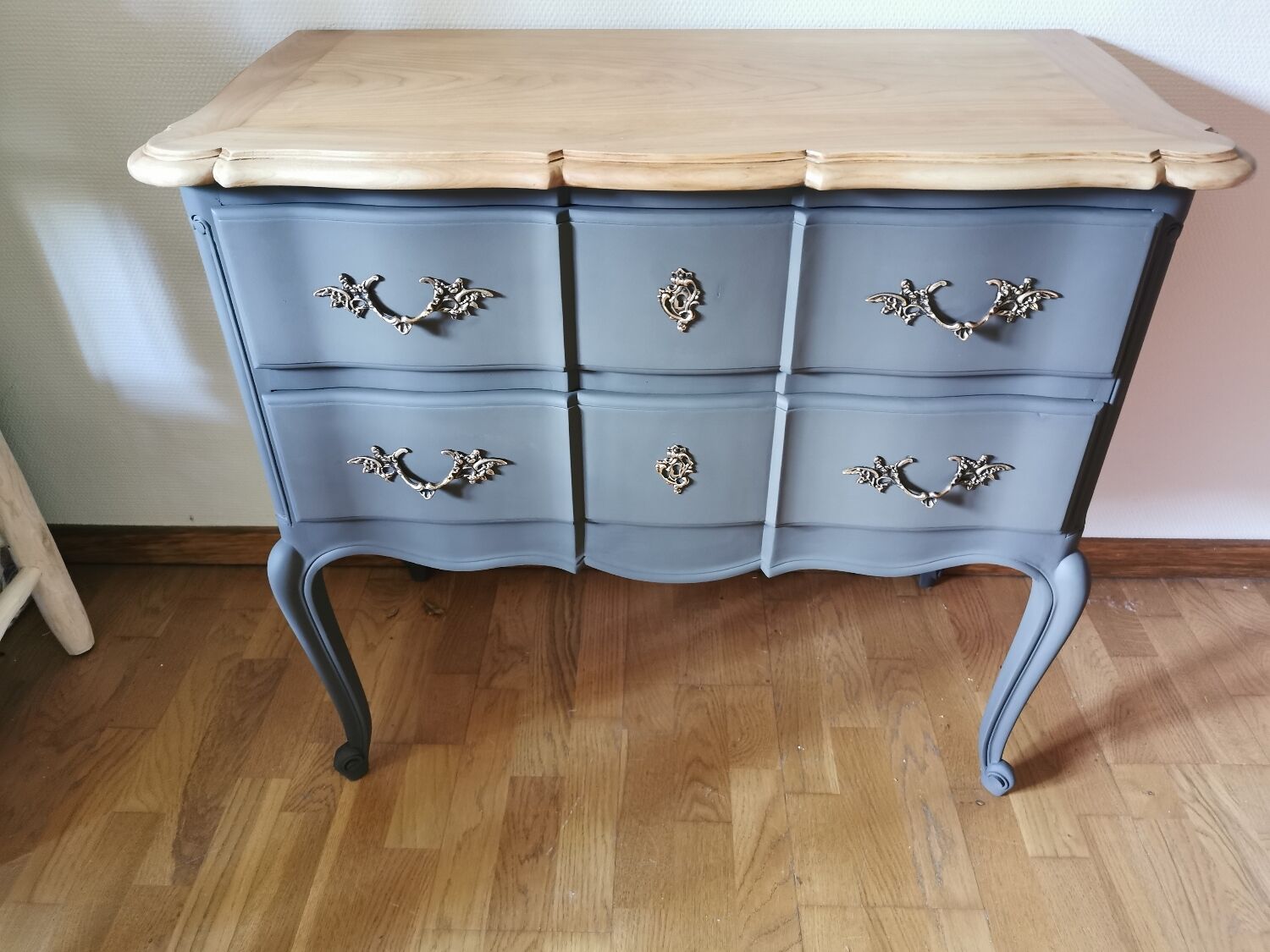 Commode sauteuse relookée