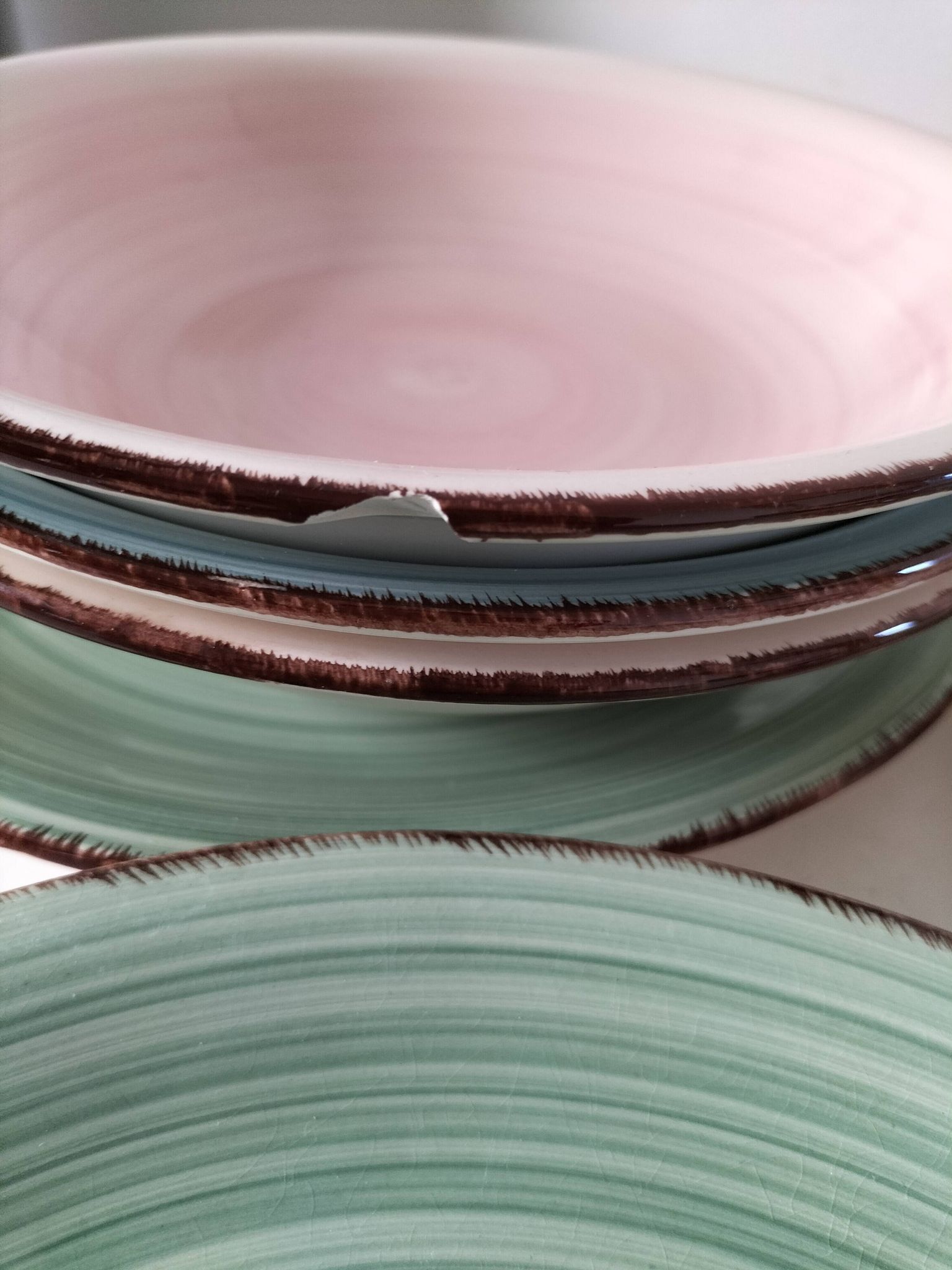 Set of 7 vintage flat and deep plates