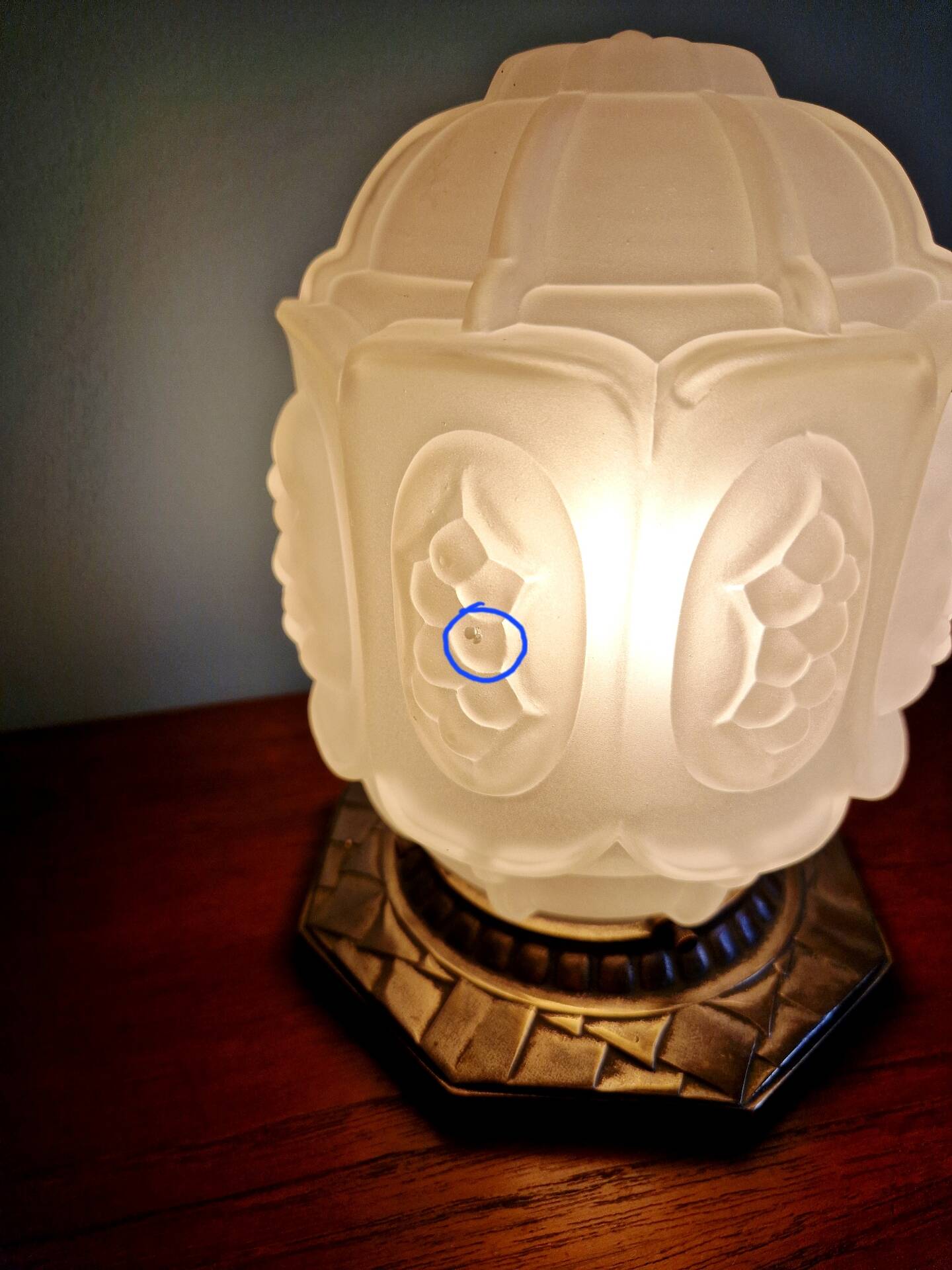 Art Deco night light in nickel-plated bronze and frosted glass, 1920.