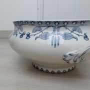 Sarreguemines tureen décor hazelnuts