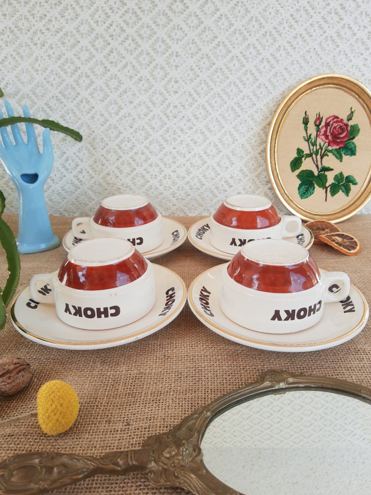 Ensemble de 4 tasses et 4 sous-tasses chocolat Choky bistrot publicitaire - vintage