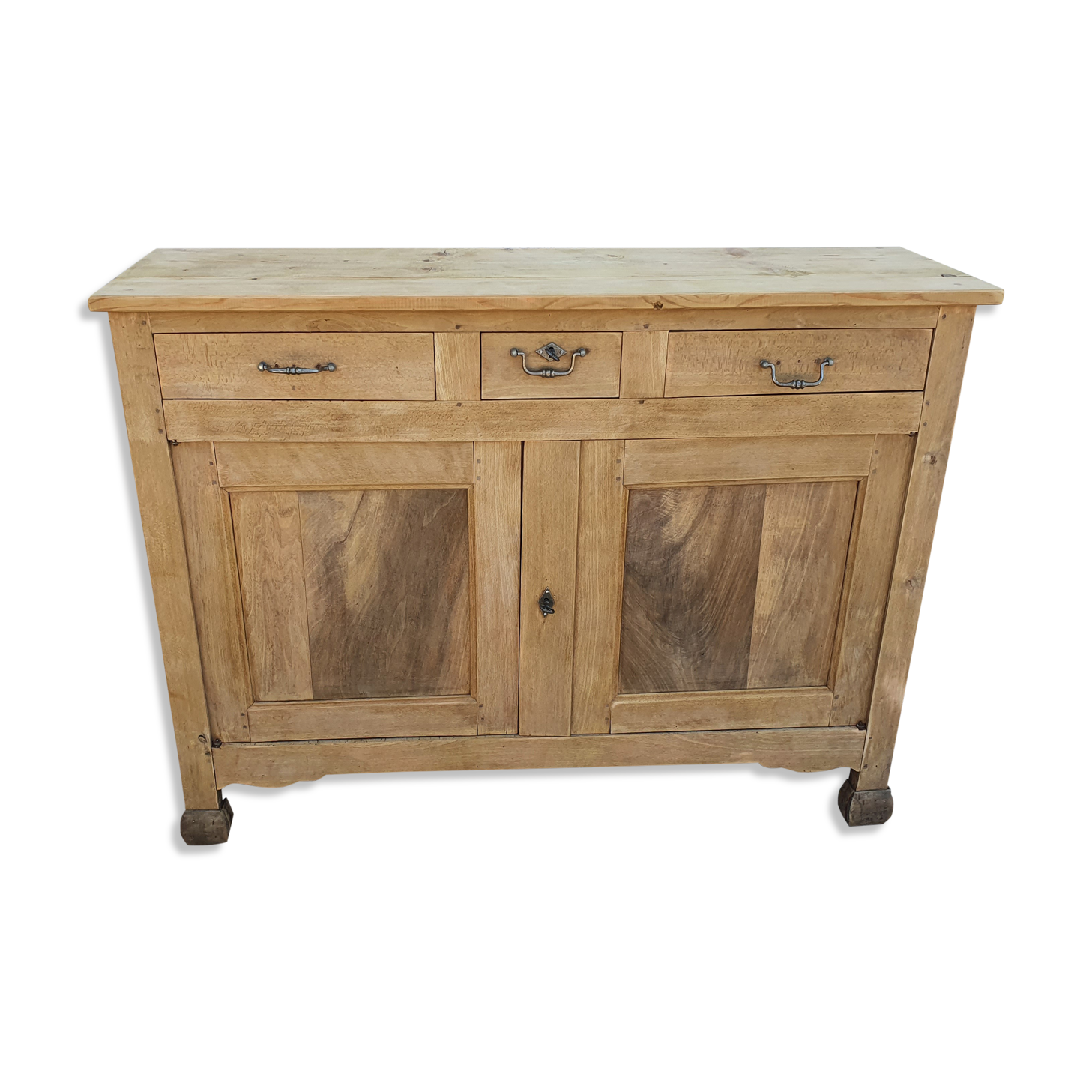 Bahut buffet furniture of old raw wood shallow