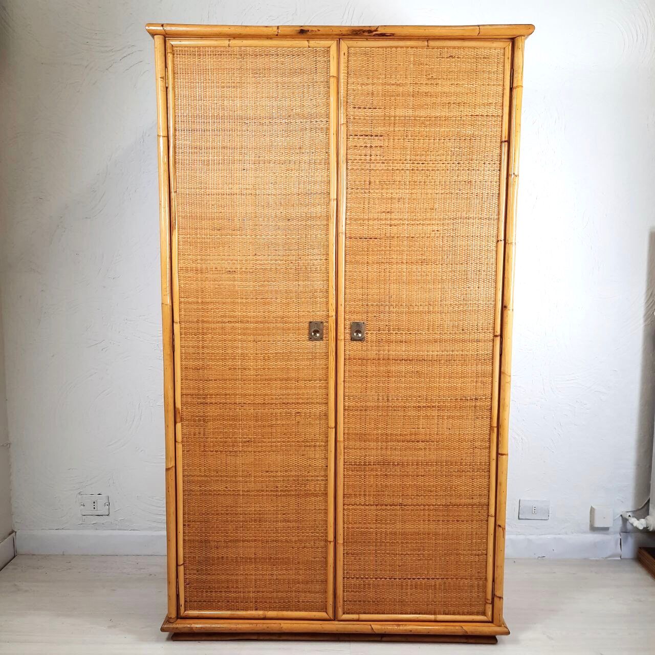 Vintage bamboo bedroom, Dal vera, wicker