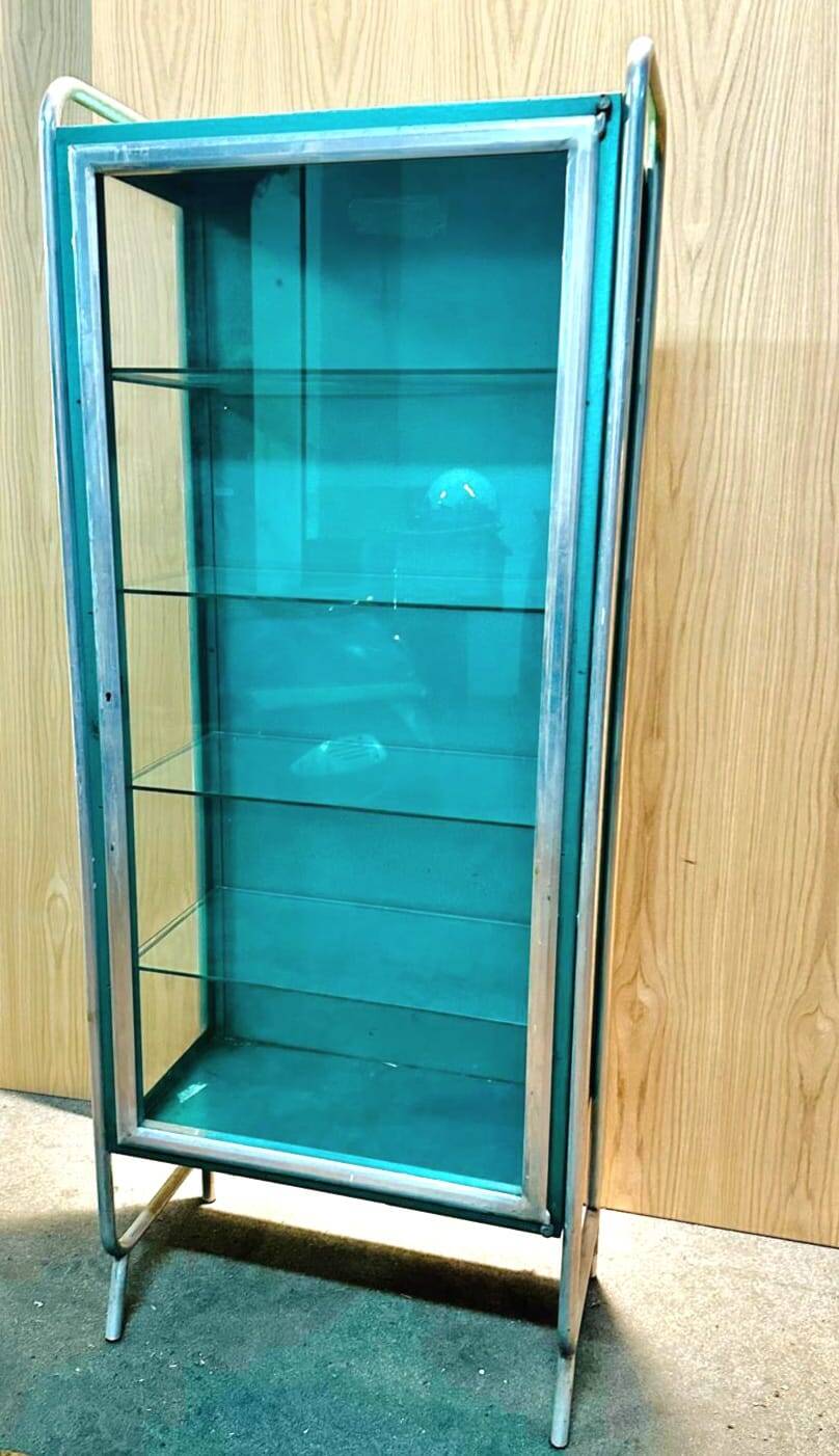 Vetrina medica nei 50