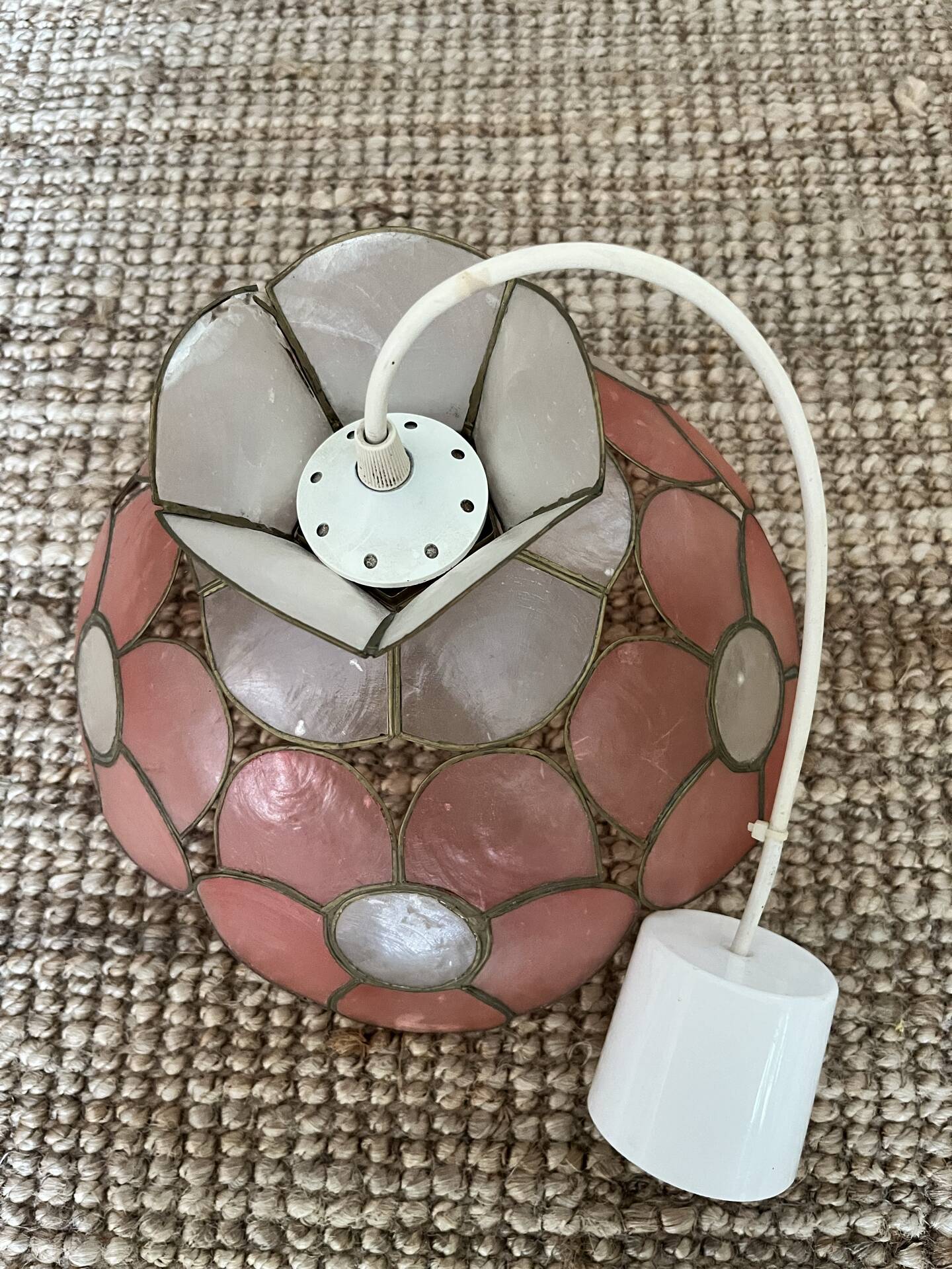 Mother-of-pearl pendant