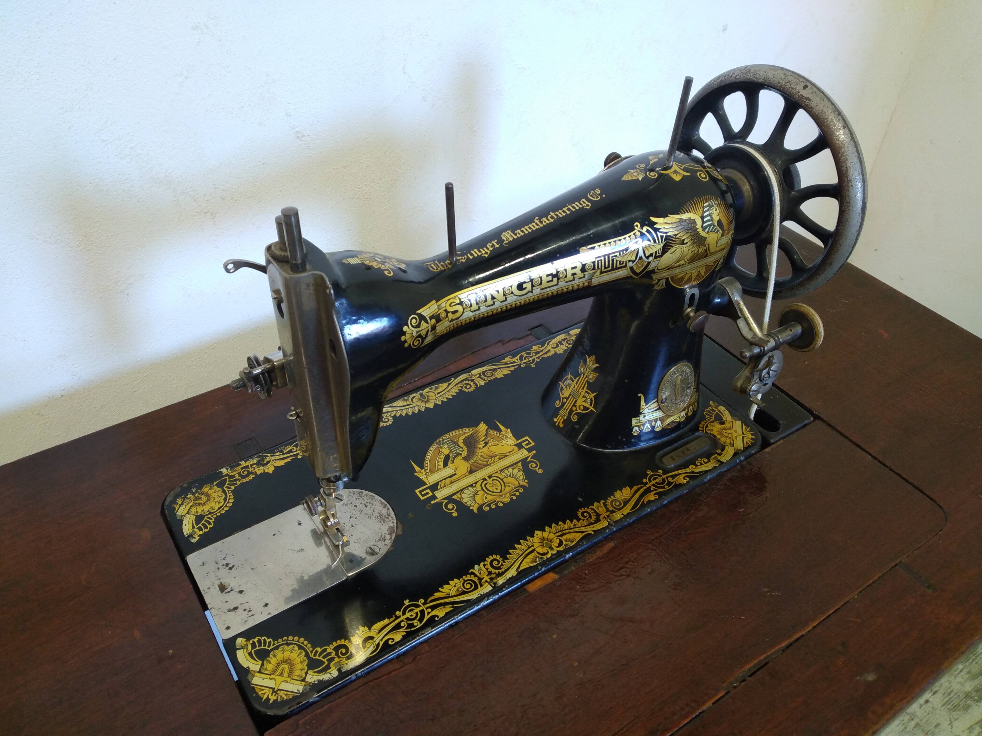 Singer sewing machine 1906 Egypt