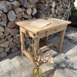 Small farmhouse table 90cm