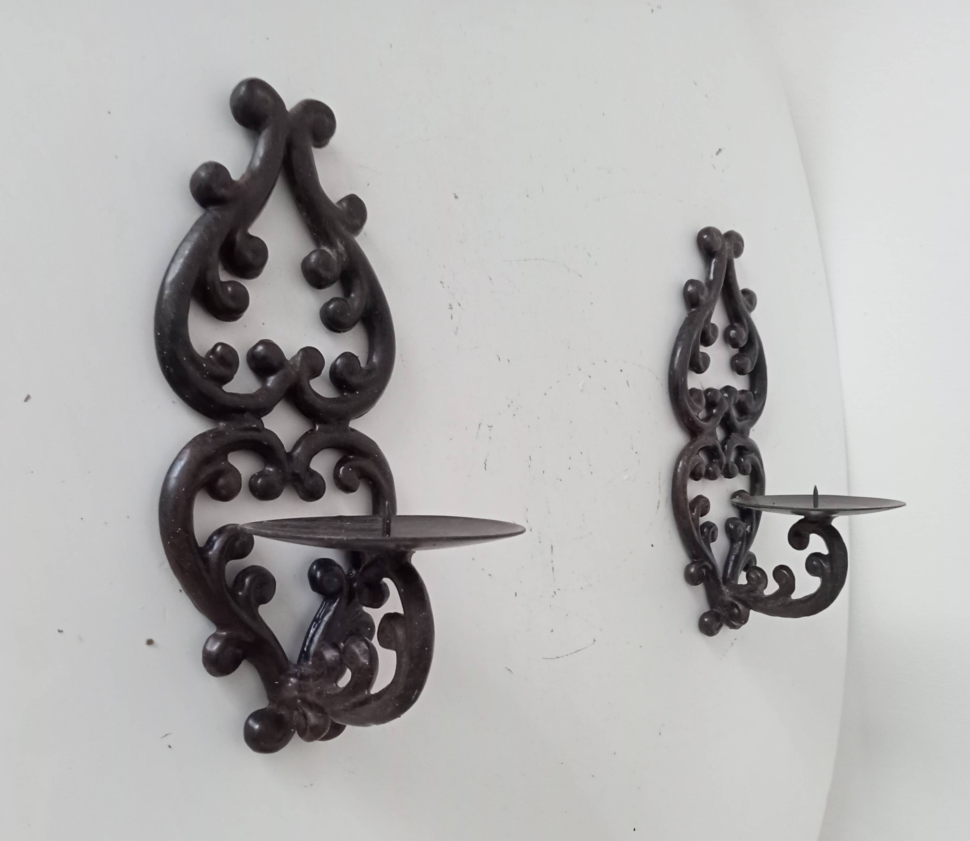 Antique wall candle holder in enamelled cast iron