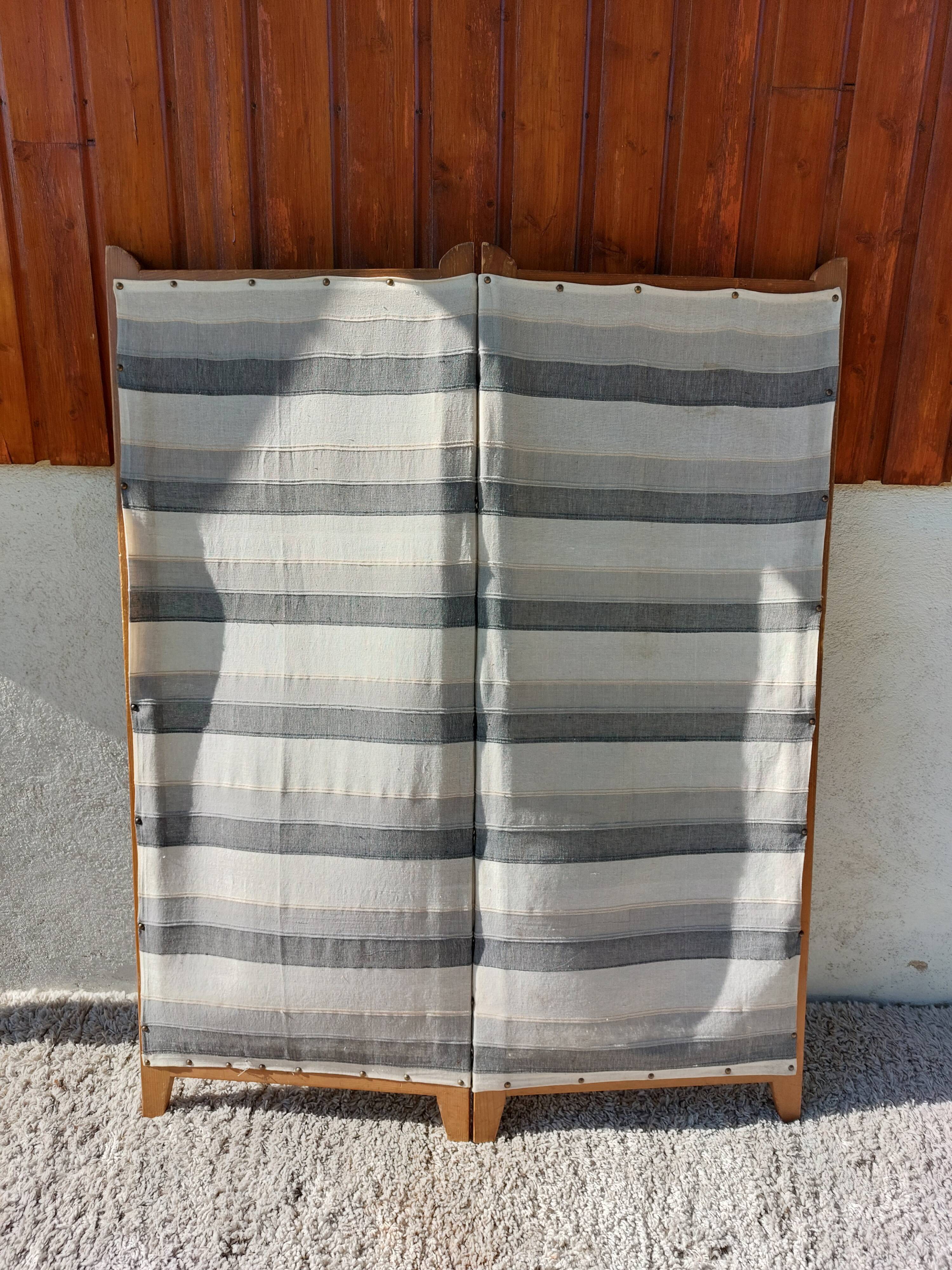 Wooden screen, fabric of your choice