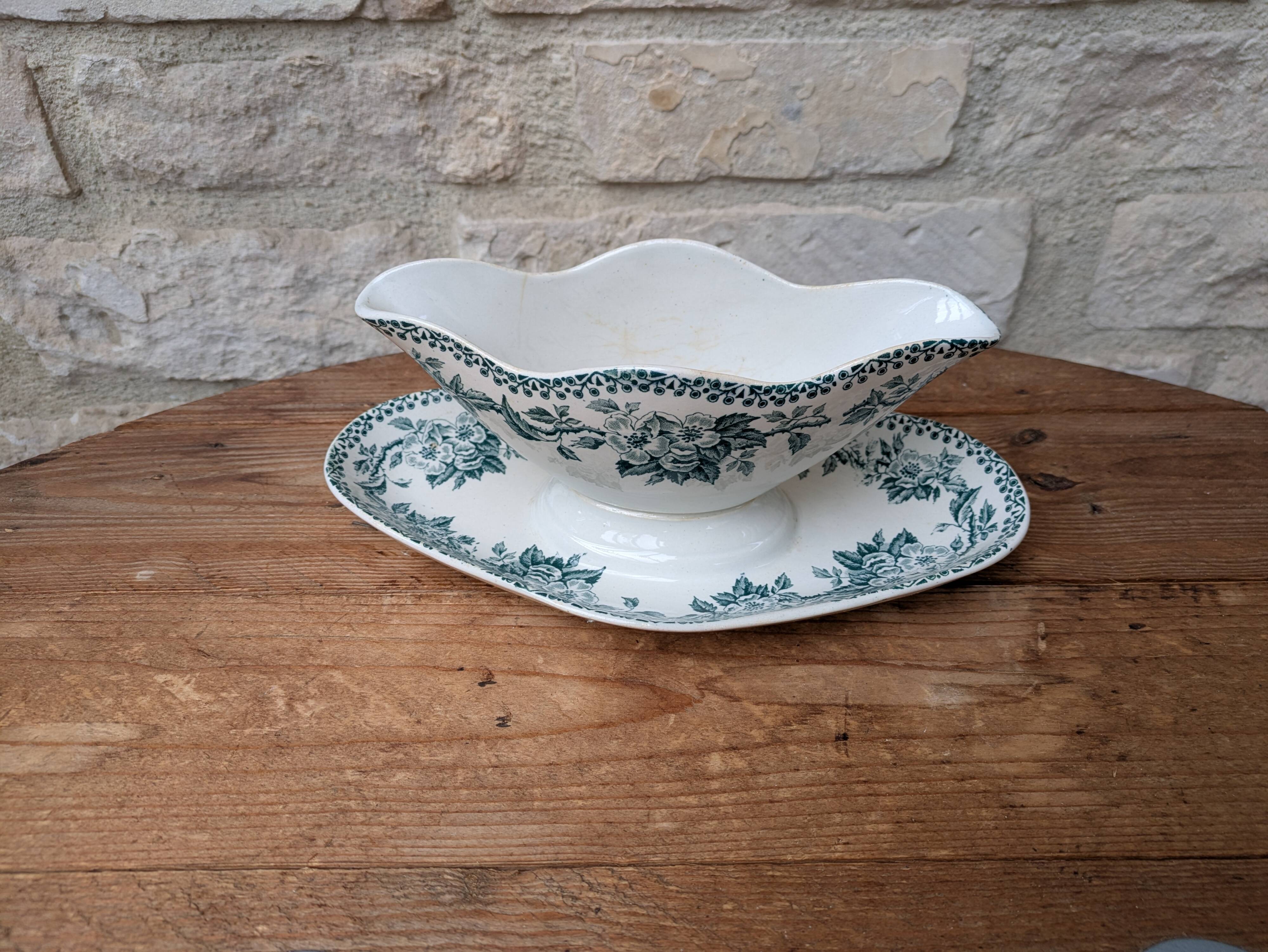 Old sauce boat on fixed frame Guadeloupe Saint Amand ceramic model