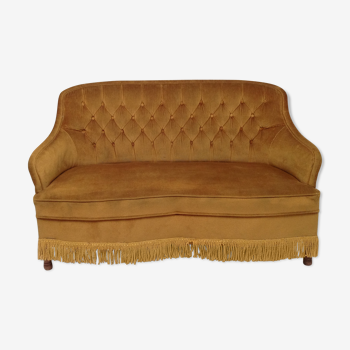 Vintage gold velvet toad sofa