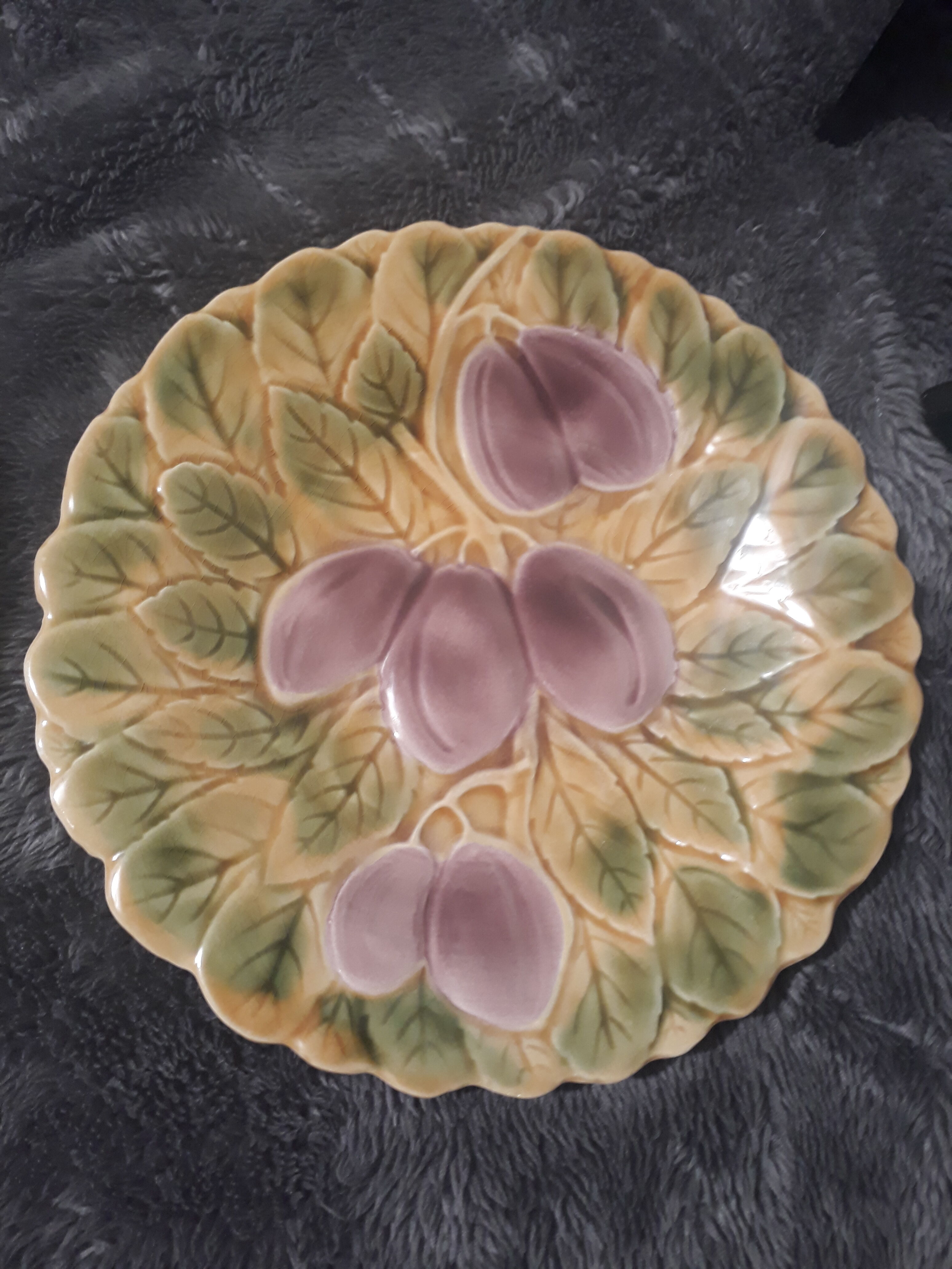 4 plates dessert decor fruits, satitle slurry of Sarreguemines, early twentieth century