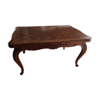 Table de salle à manger extensible  en chêne style Louis XV