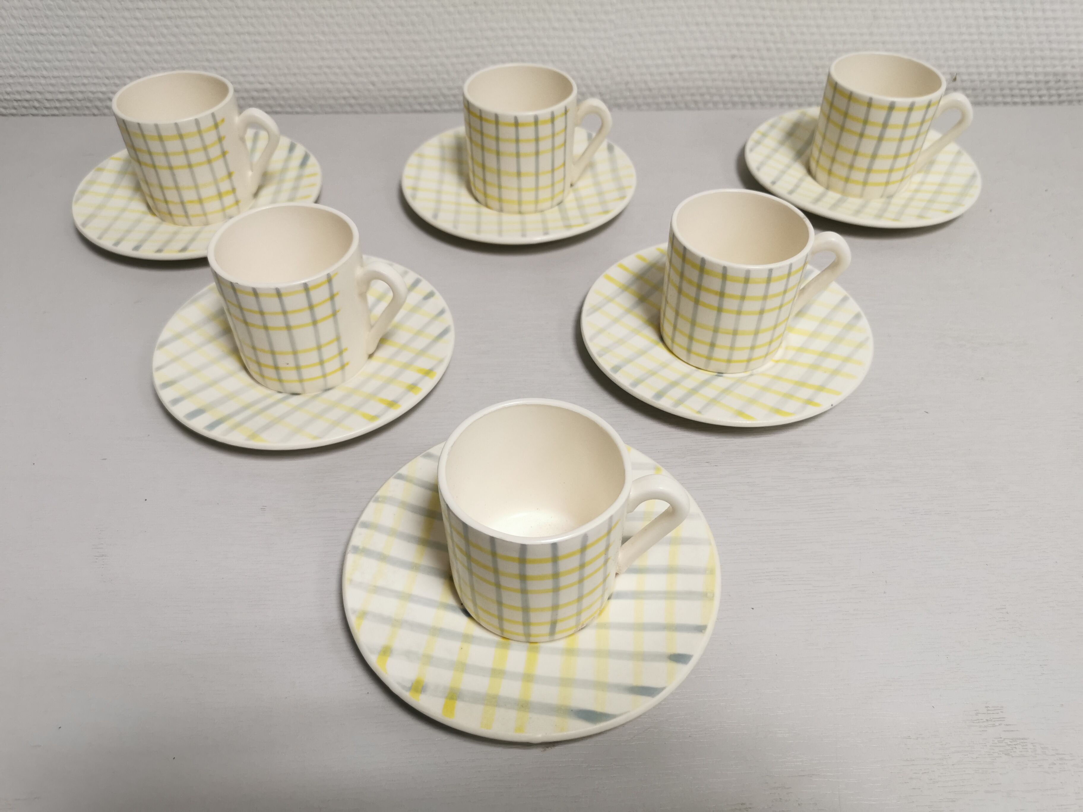 Service of 6 coffee cups and cassocks. faience of salins france . vintage ceramic 50s 60s