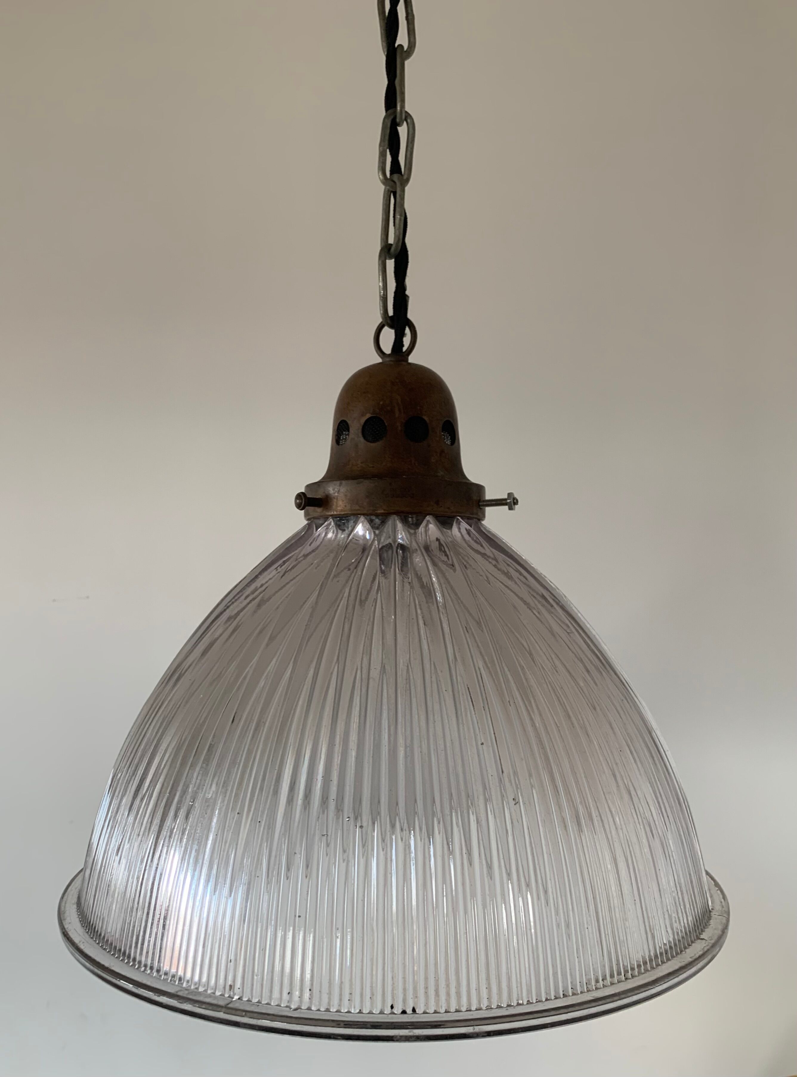 Suspension holophane ancienne