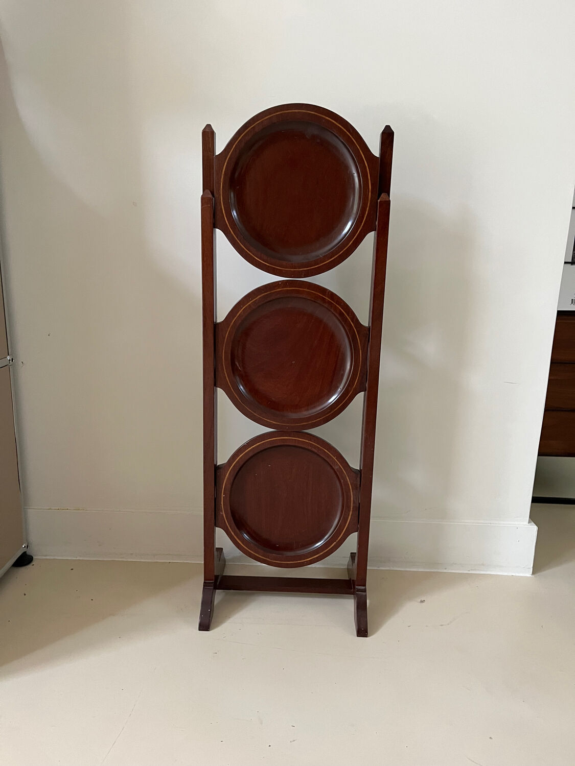 Victorian style cake stand