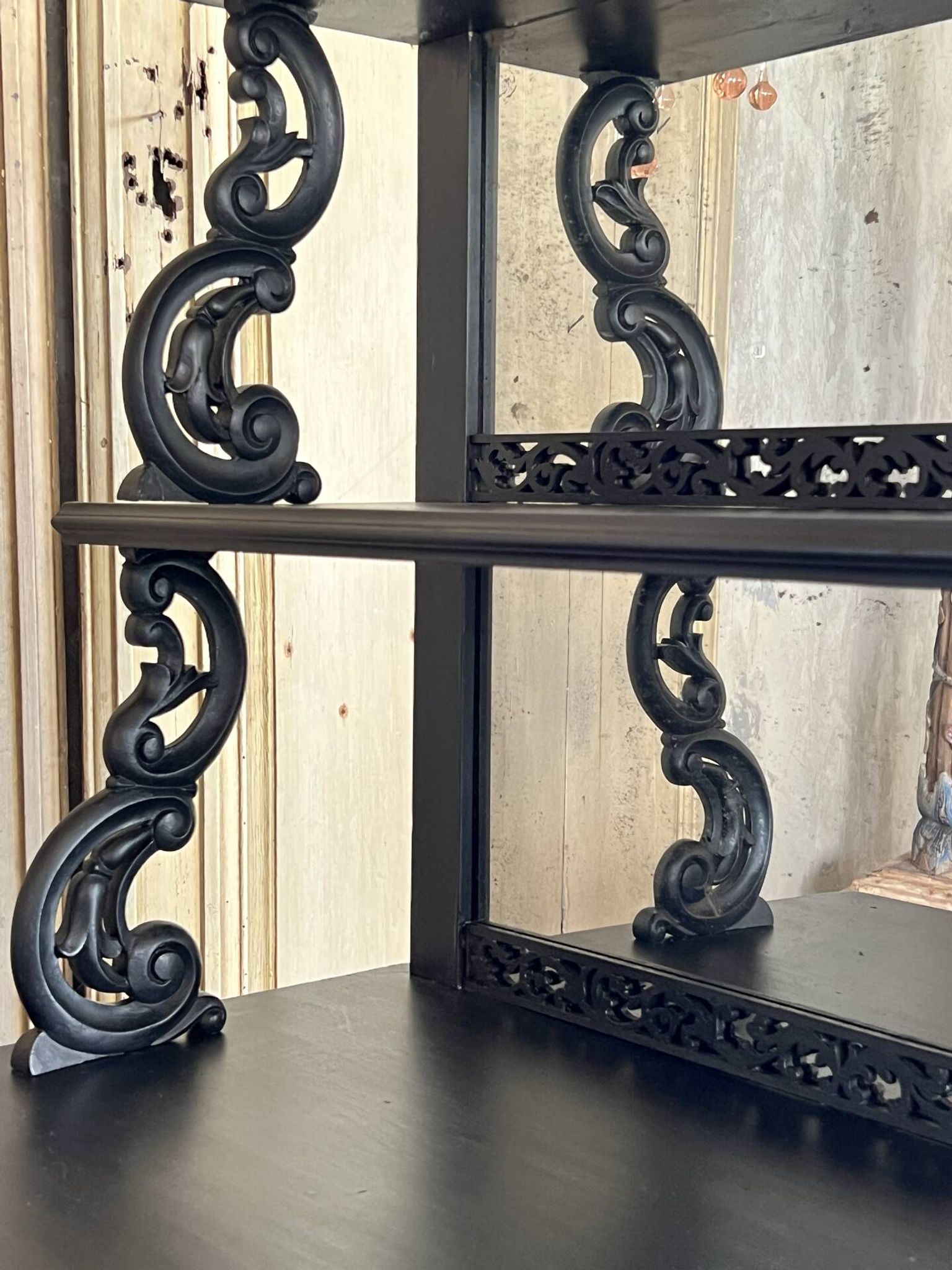 Vitrine ancienne