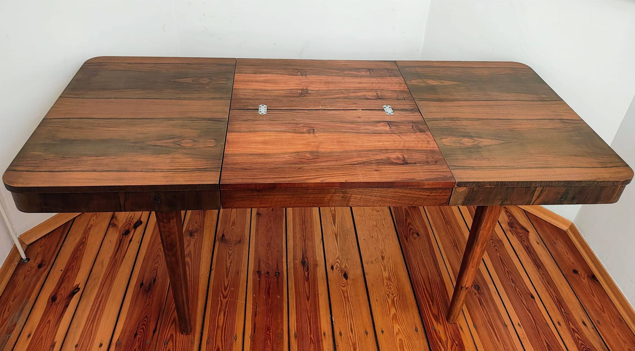 Czechoslovakian Extendable Dining Table by Jindřich Halabala for Up Závody,