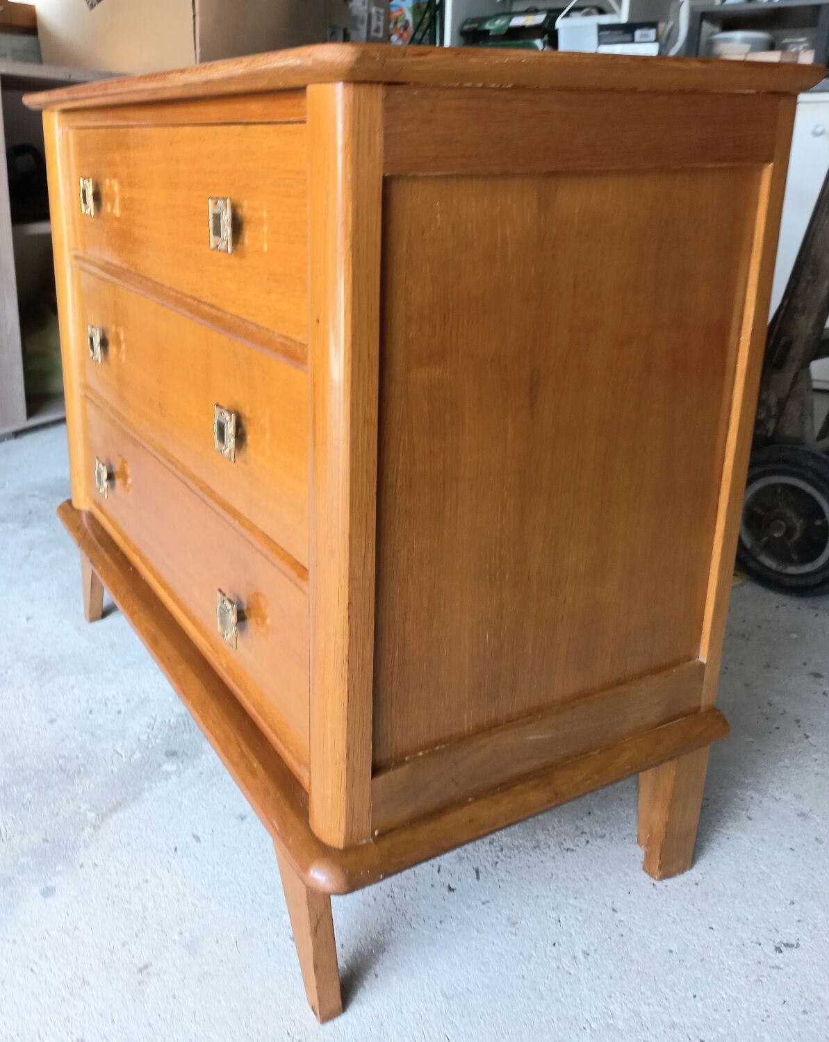 Vintage chest of drawers