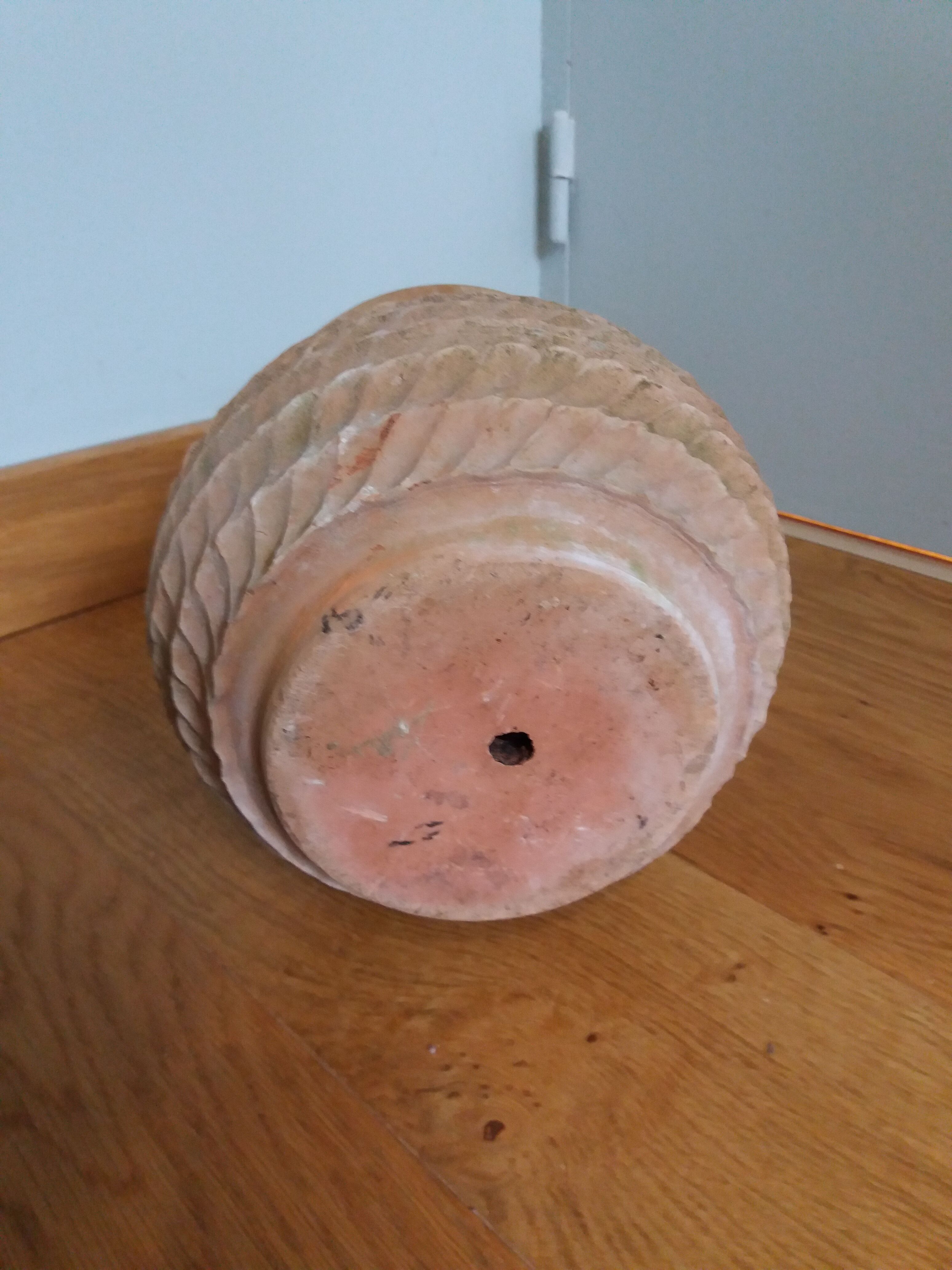 Terracotta jar pot rope decoration Goicoechea Basque Country