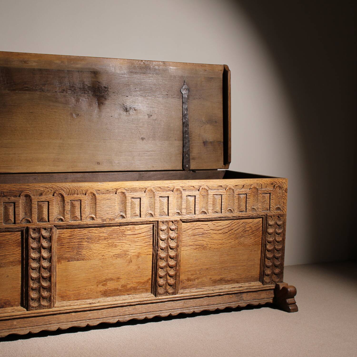 Handcrafted Solid Oak Chest with Rustic Carvings | Germany