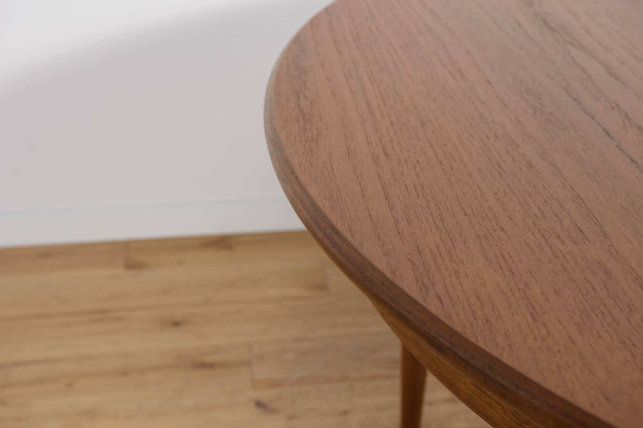 Mid-Century Round Teak Extendable Dining Table, United Knigdom, 1960s