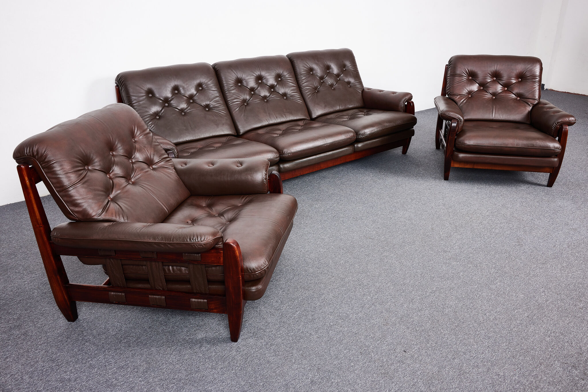 Canapé en palissandre et cuir de veau des années 60, rodeio par jean gillon, 1968