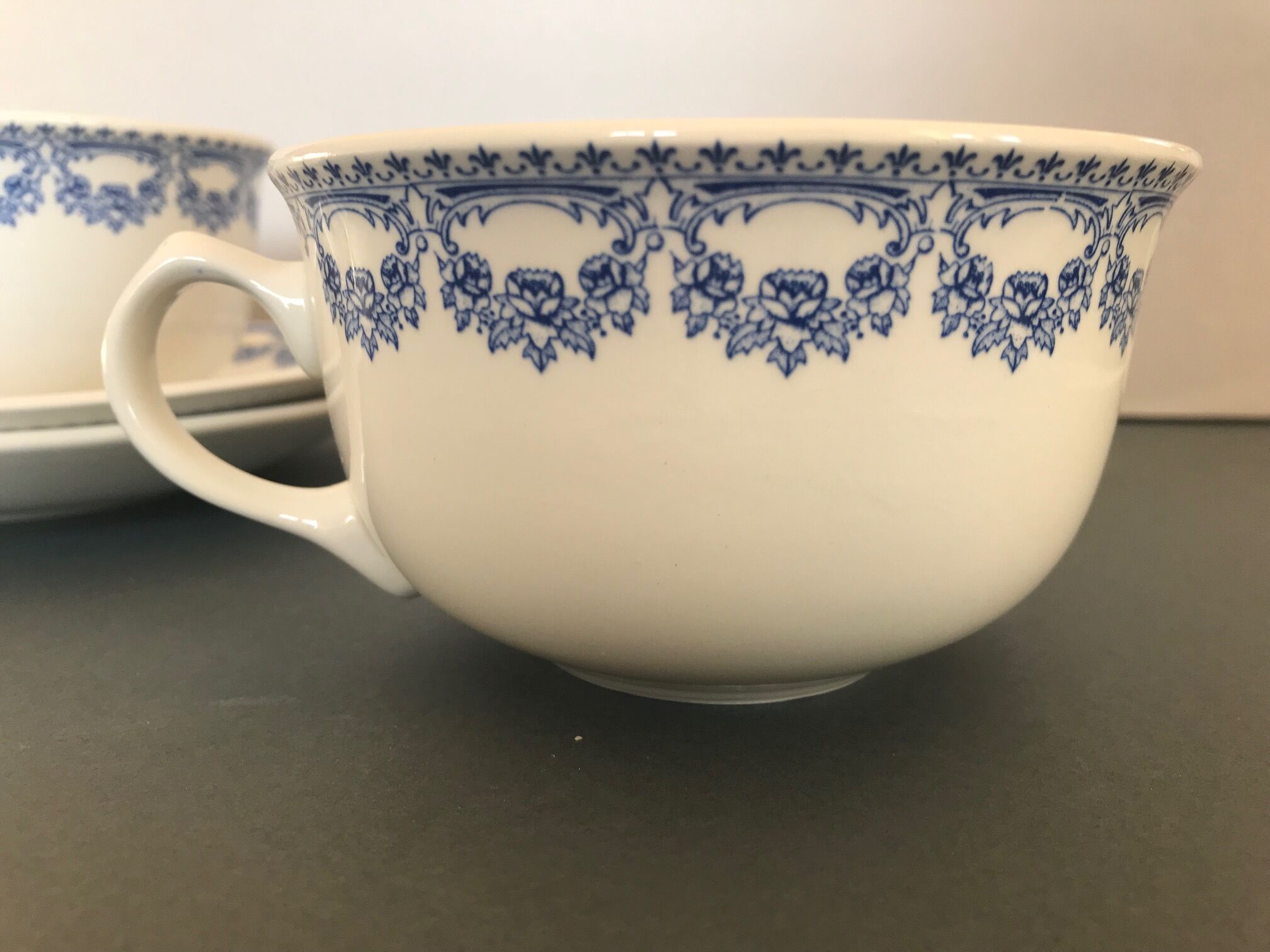 Tasses à thé Royal Boch