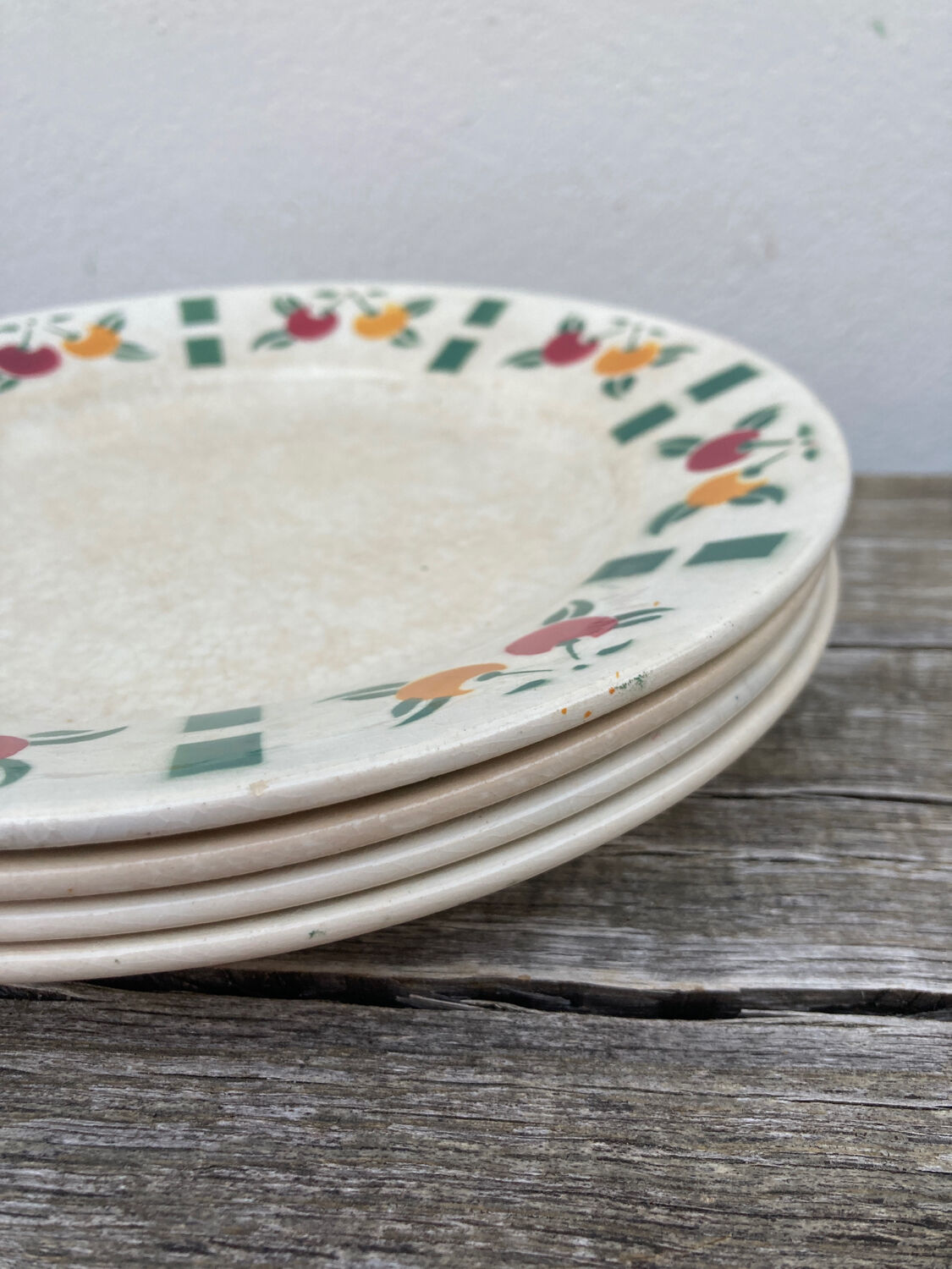 4 assiettes à dessert en porcelaine Gien