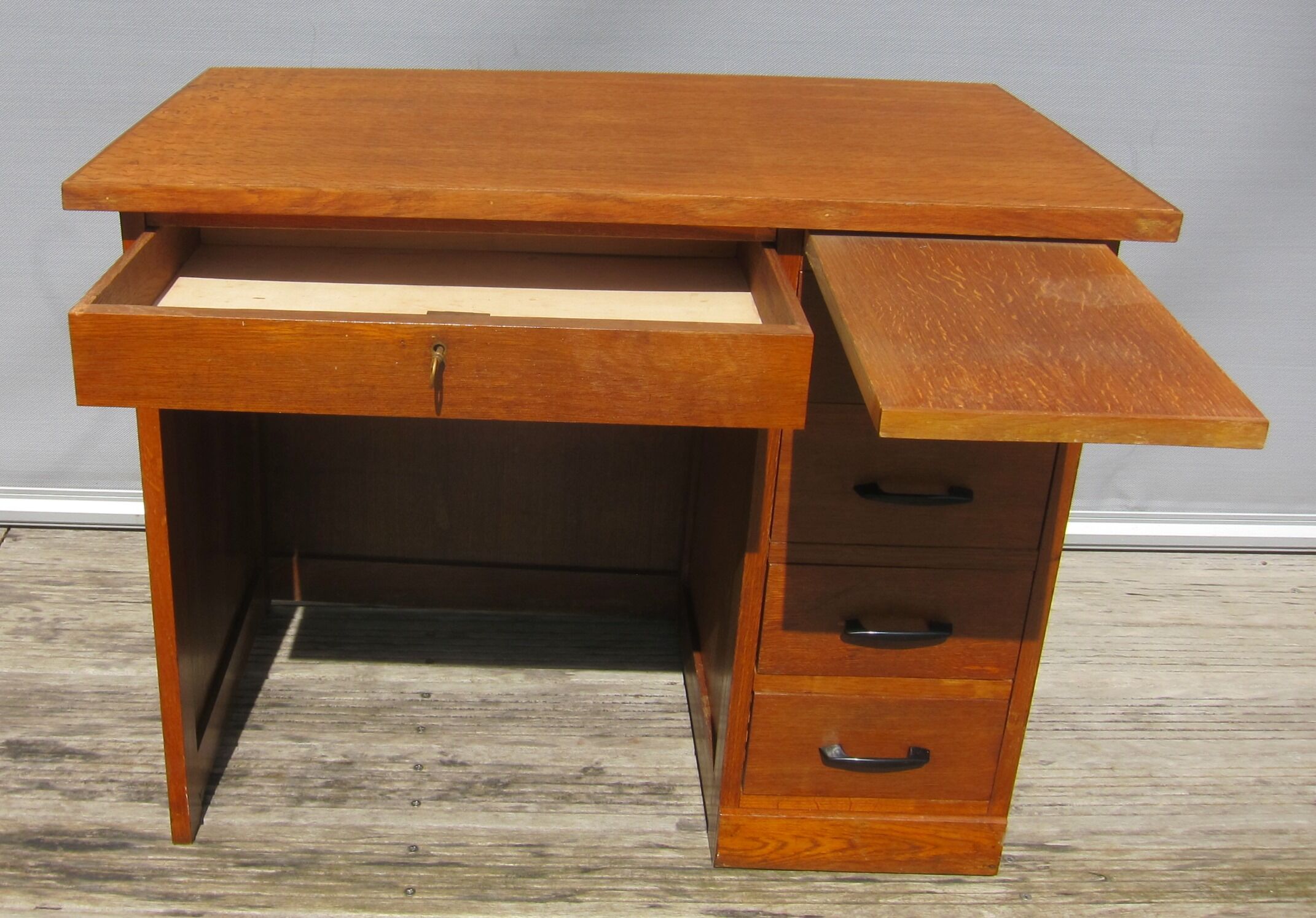Student desk 1950 black bakelite handles