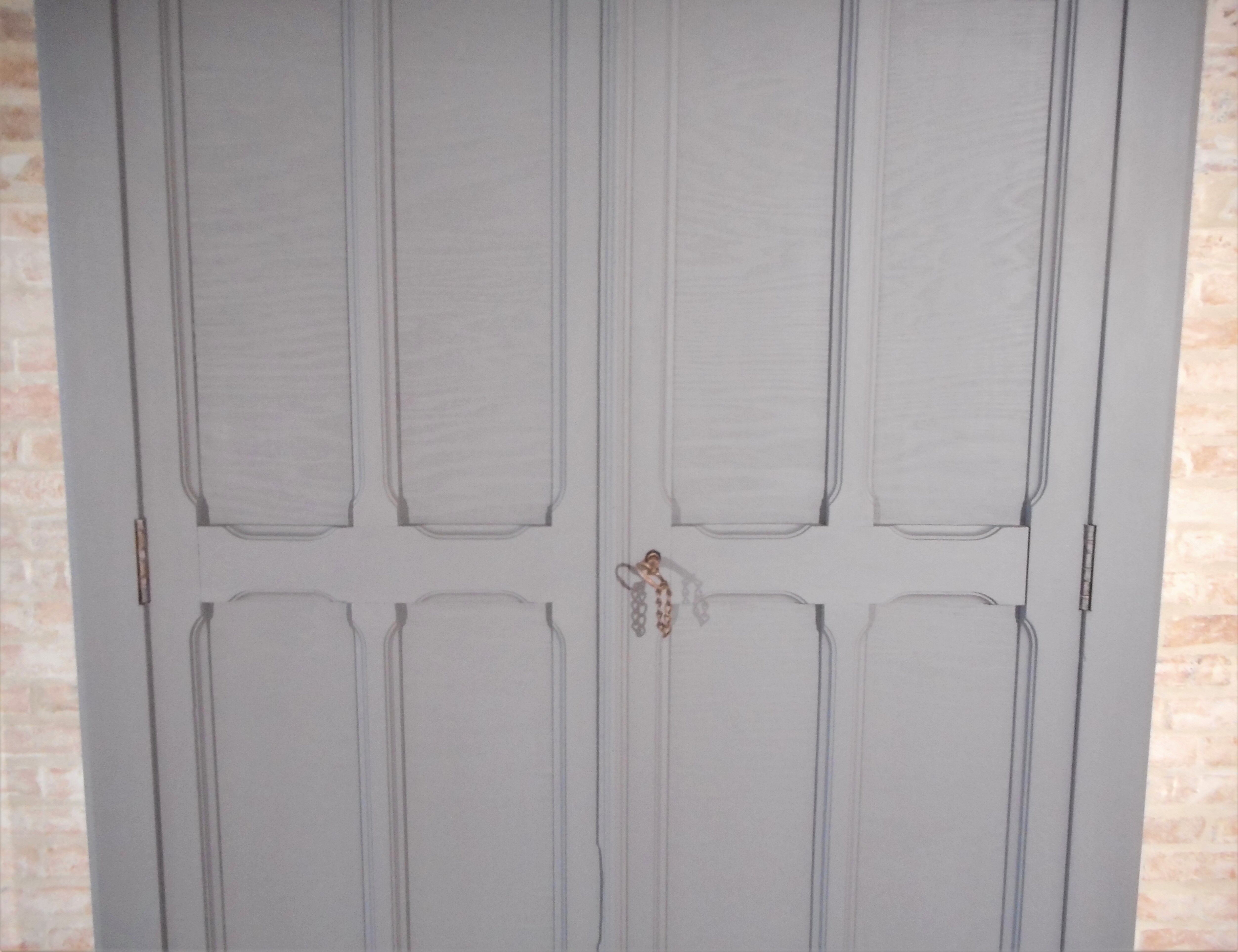 Armoire parisienne