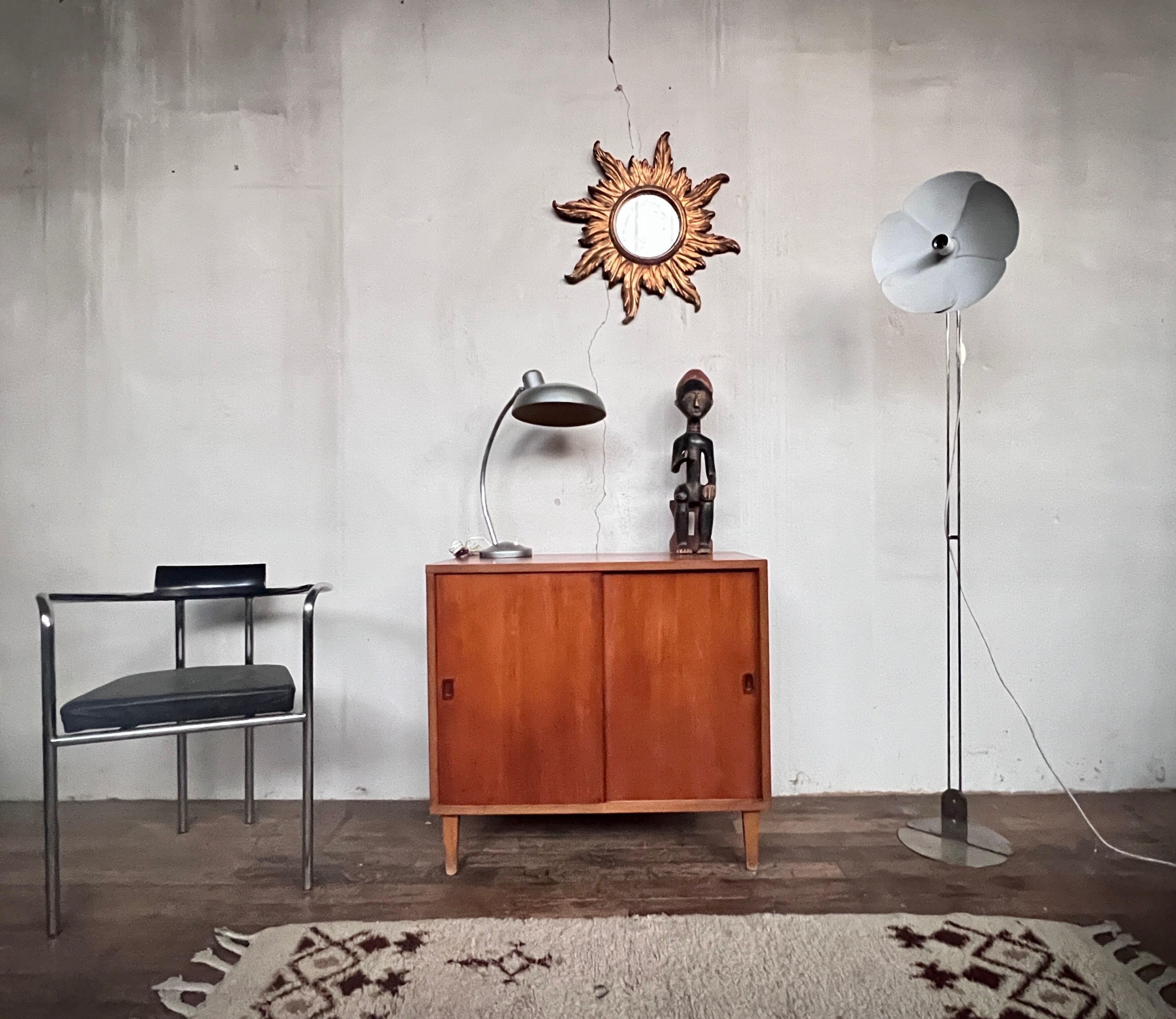 Vintage footwork compass buffet