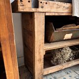 Carpenter's workbench