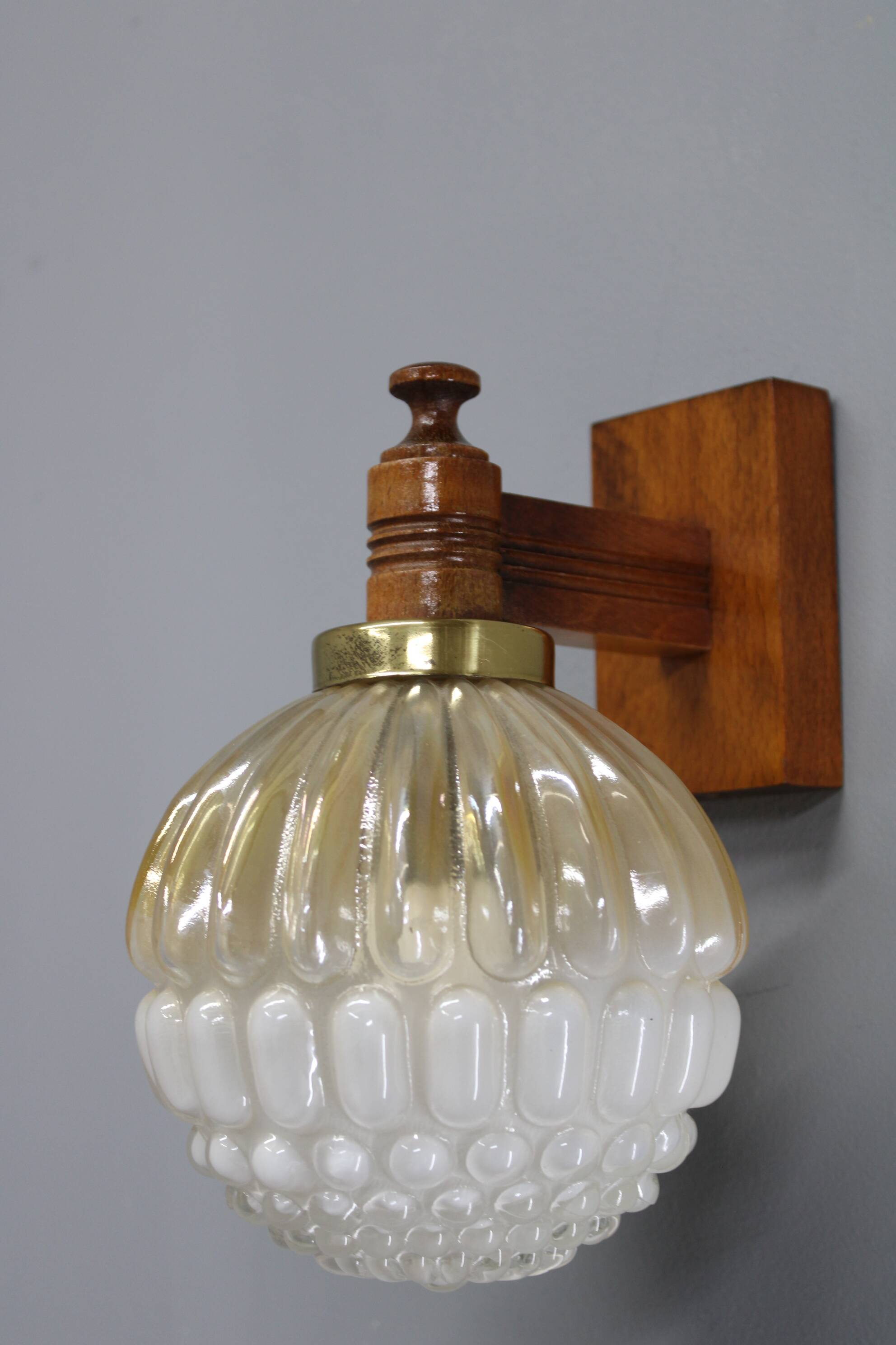 Applique en bois et verre, Tchécoslovaquie, années 1960