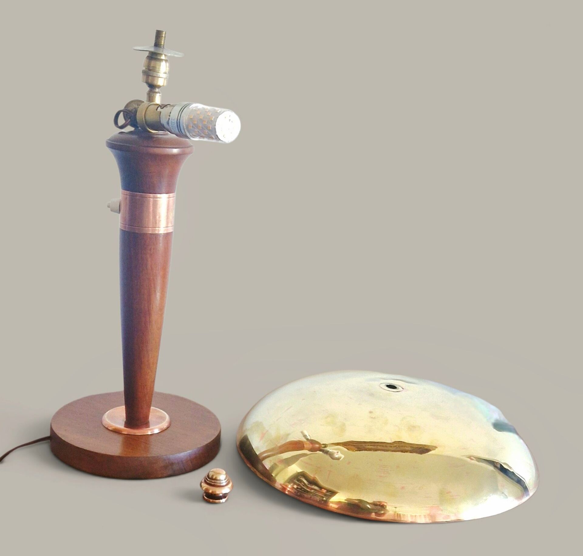 Lampe style Art Déco articulée - Bois et laiton - 1930