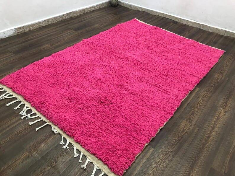 Beni Ouraine handwoven traditional pink rug, size 150 x 250 cm