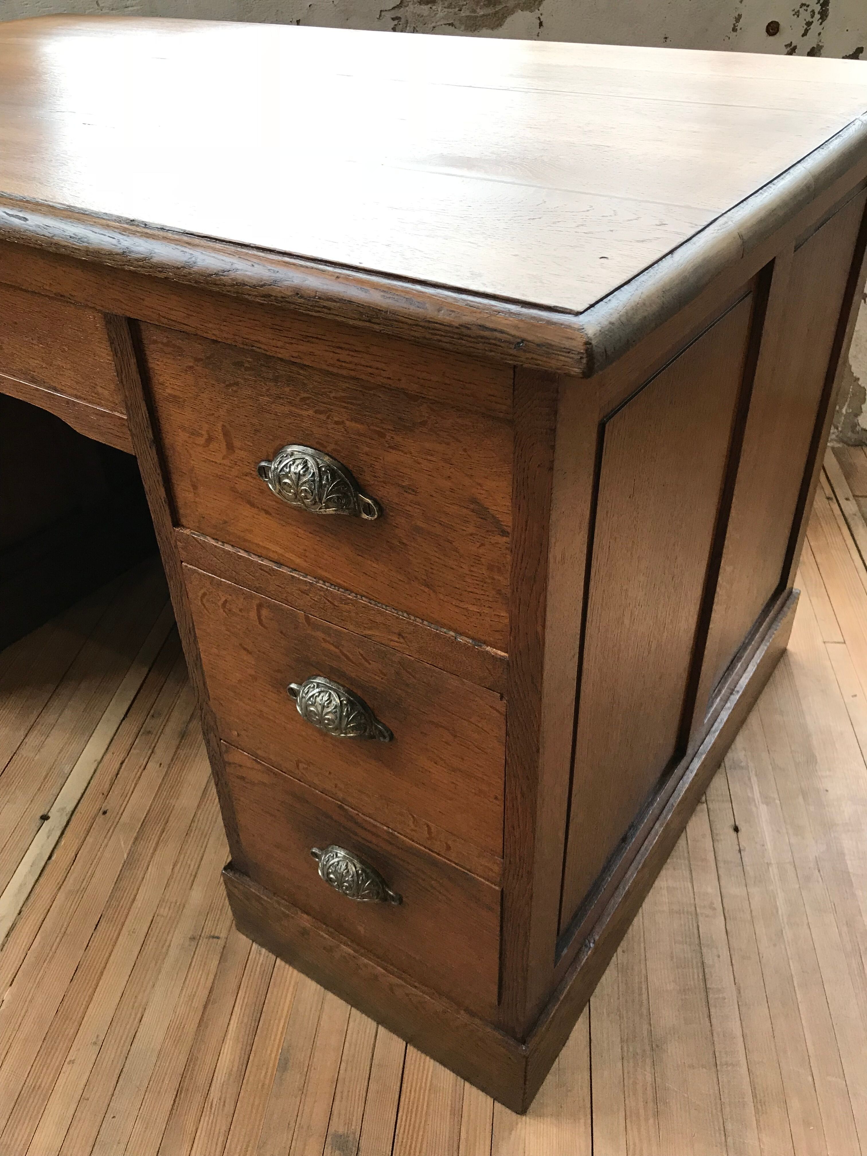 Desk with drawers in oak