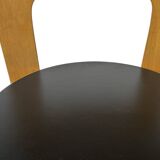 Chaise vintage modèle 65 par Alvar Aalto pour Artek (Linoléum noir)