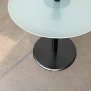 Table d'appoint postmoderne vintage d'Ikea