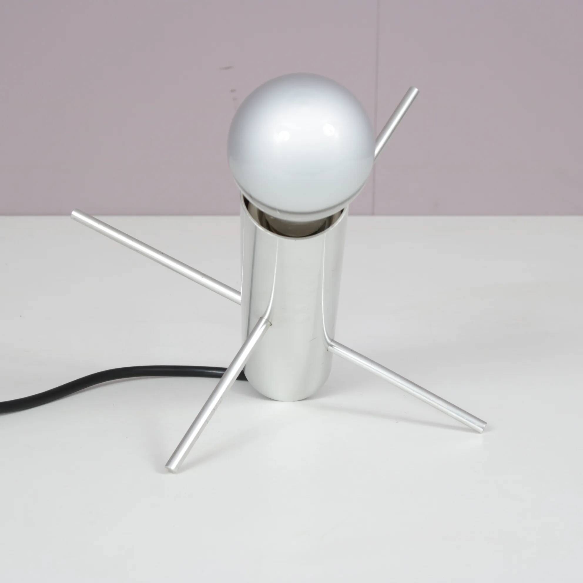 Lampe de table « Krekel » des années 1960, conçue par Otto Wasch pour Raak (Pays-Bas).
