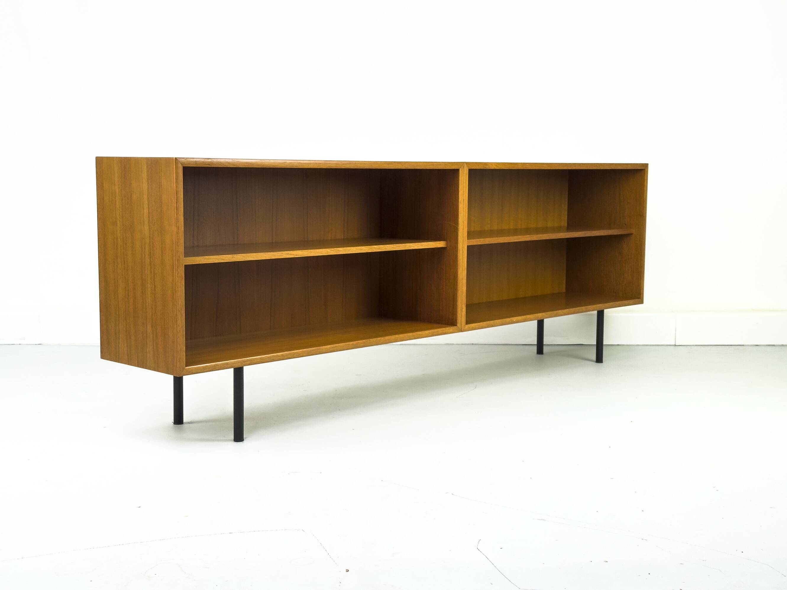 Buffet bas en teck de WK Möbel, 1960s