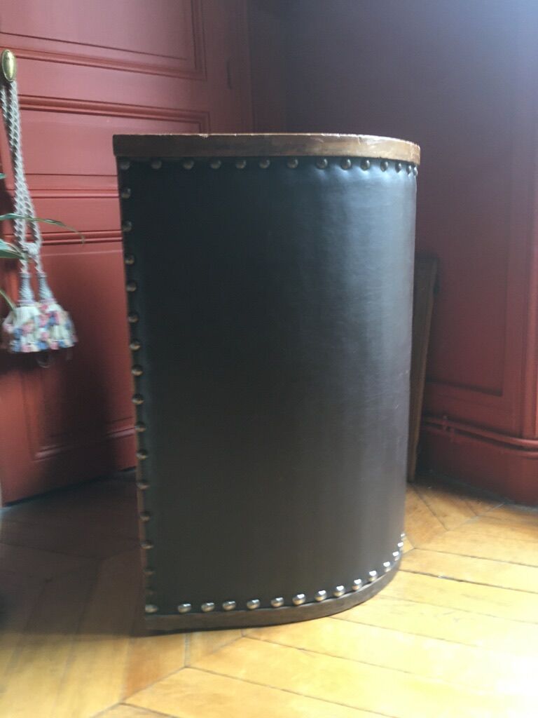 Vintage armchair in oak