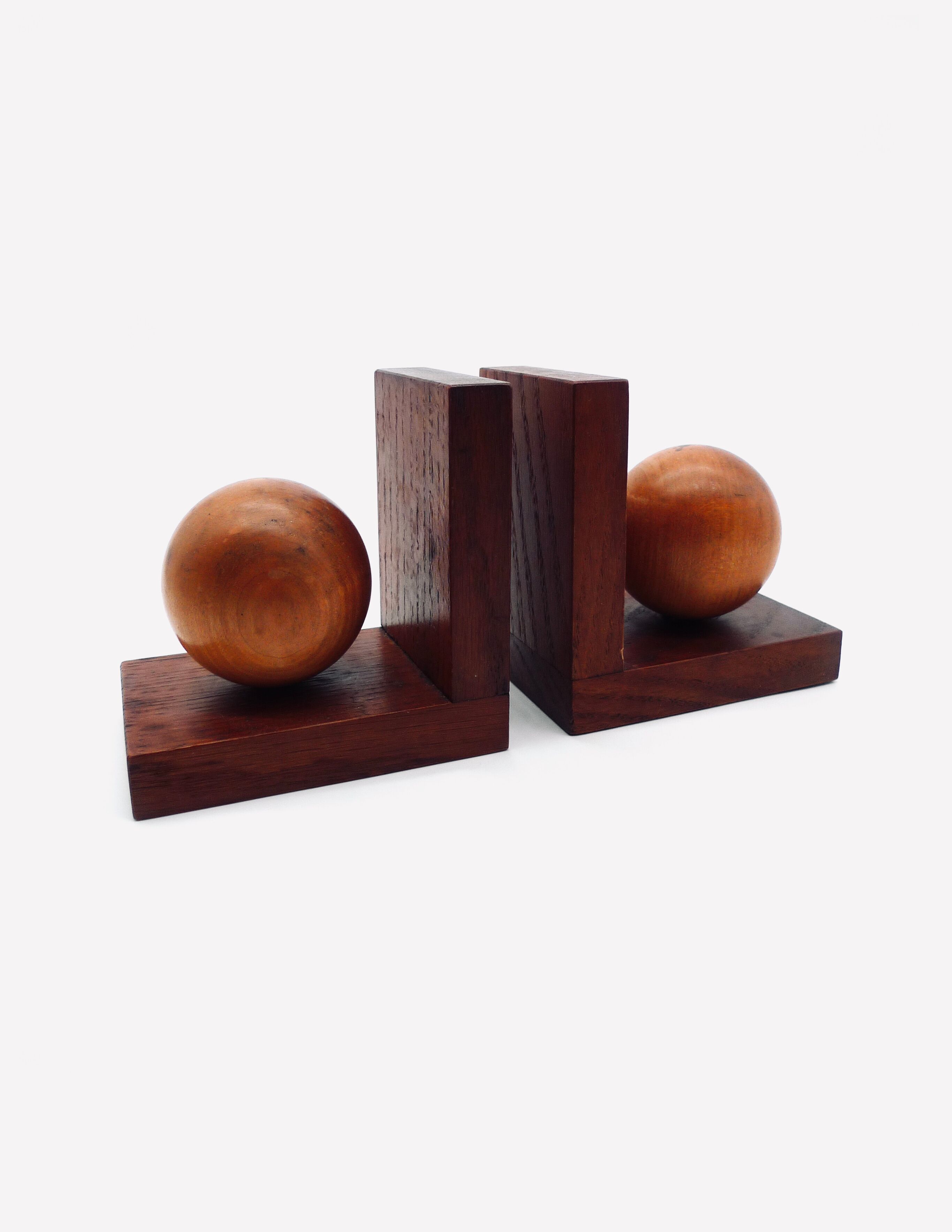 Wooden bookends