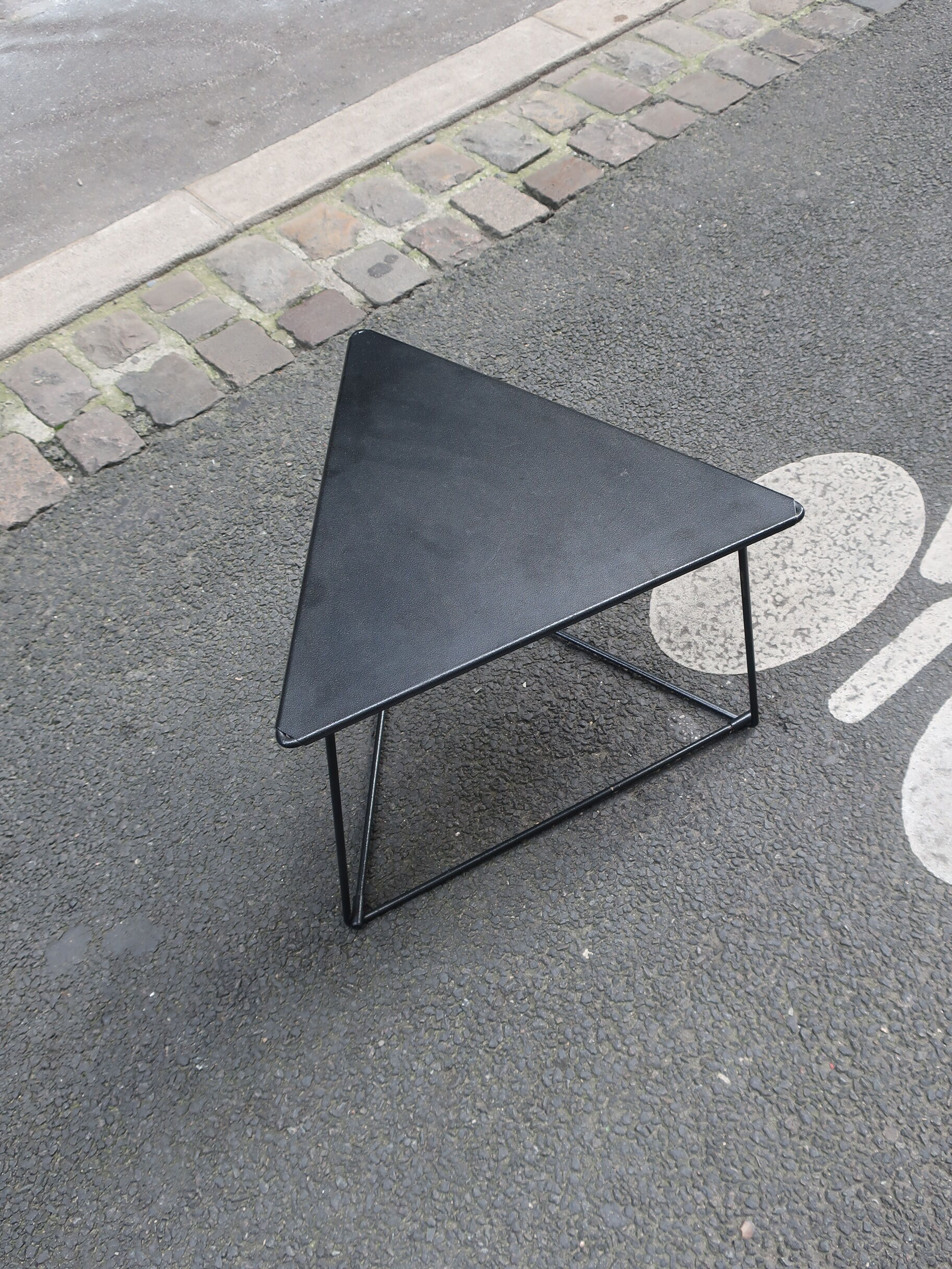 OTI tripod table by Niels Gammelgaard Ikea Vintage 1980