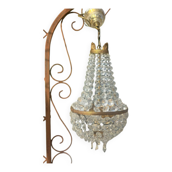 Lustre corbeille à pampilles de cristal et laiton doré ,vers 1930.