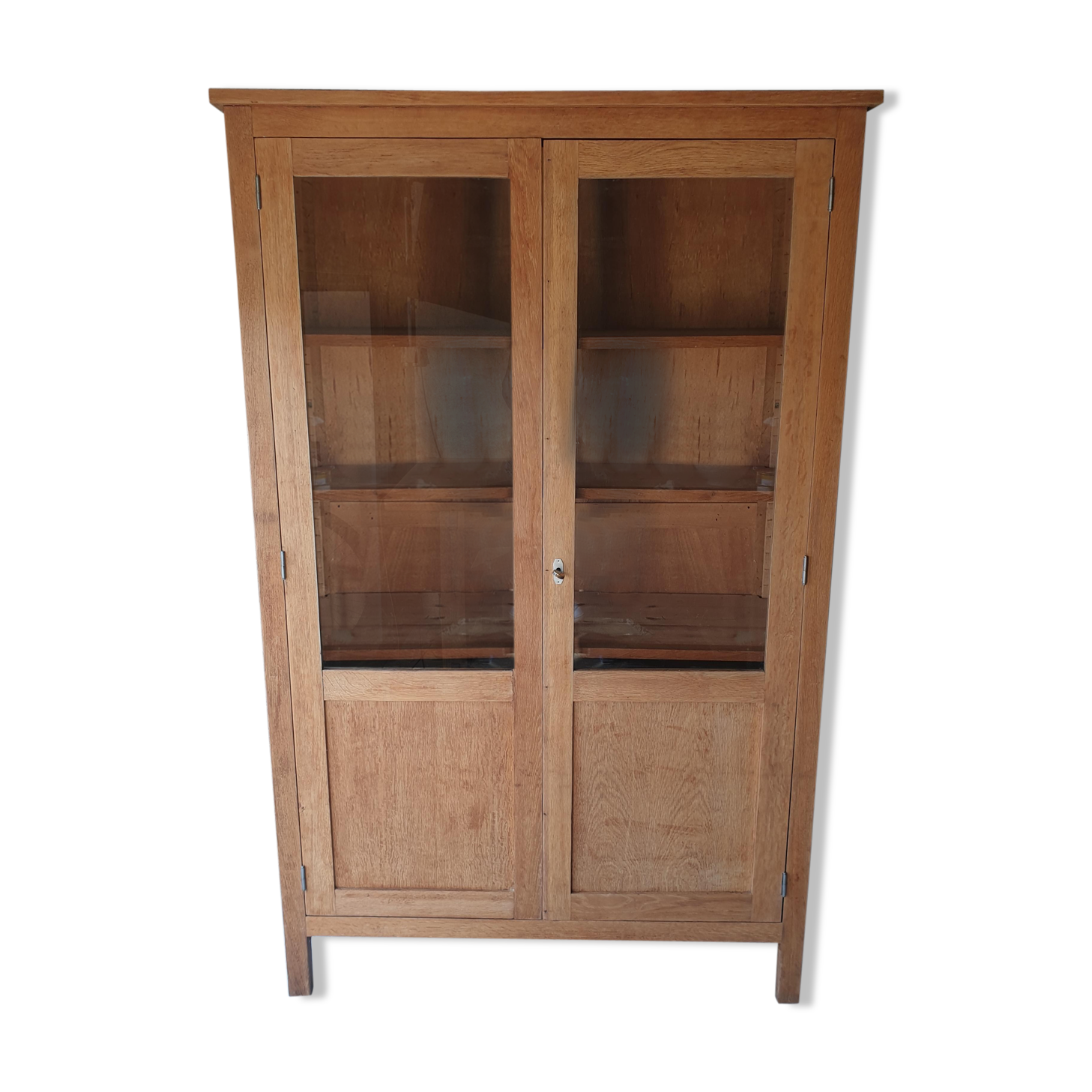 Armoire parisienne vitrée
