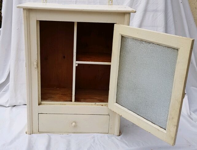 50's medicine cabinet