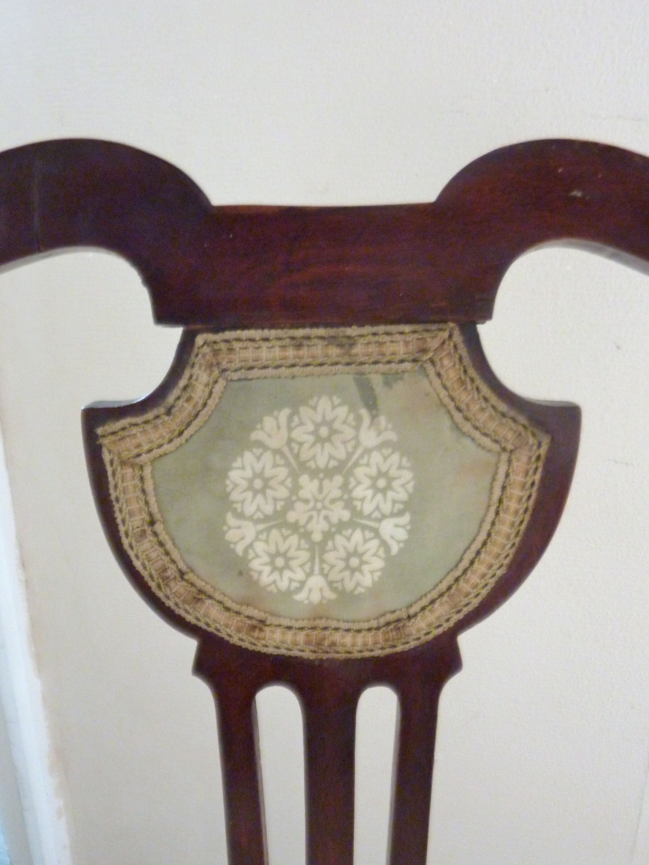 Rare seamstress chair from the 1900s