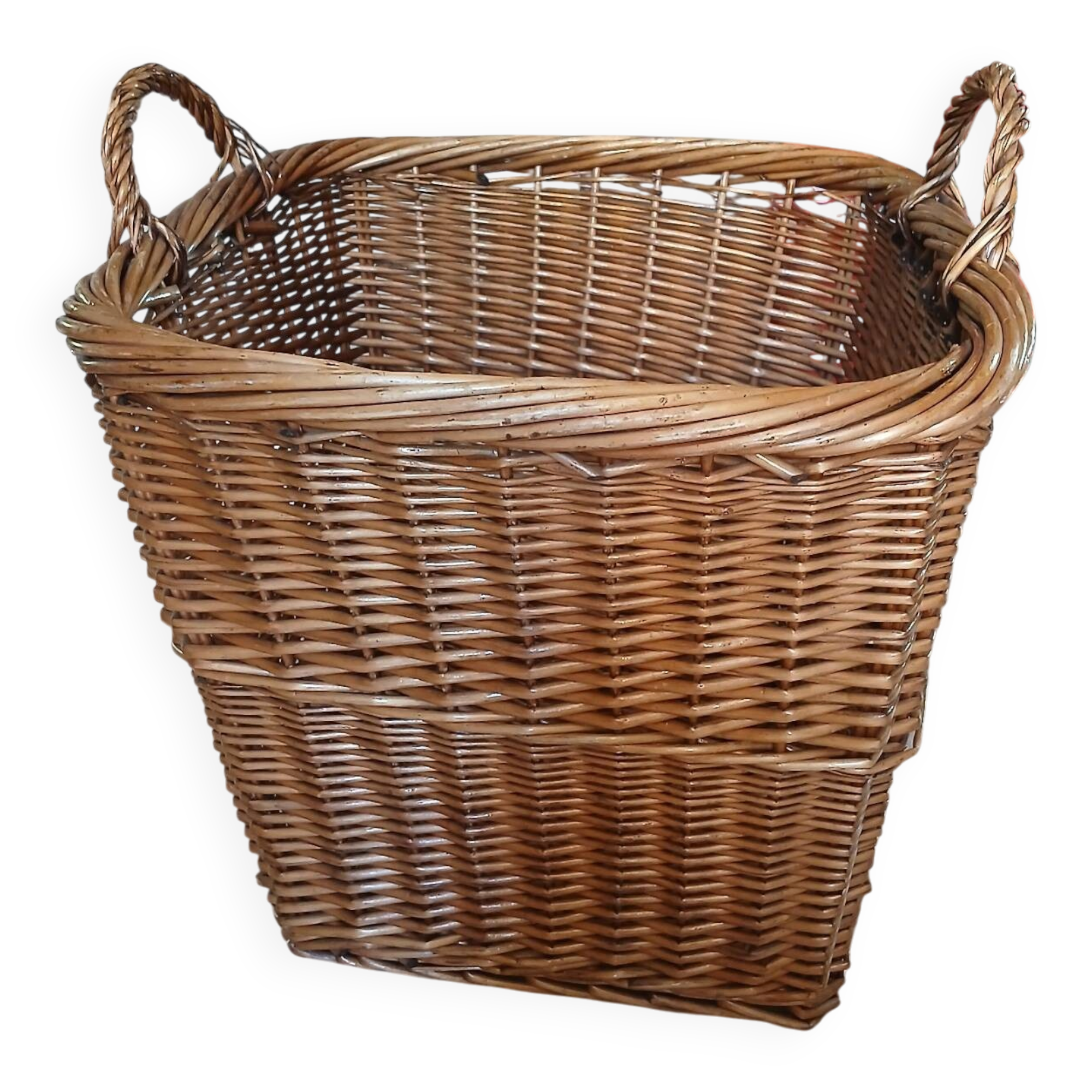 Wicker/rattan storage basket