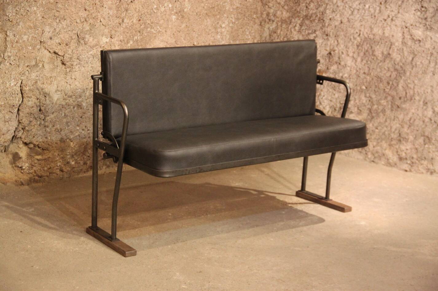 SNCF train bench foldable seat